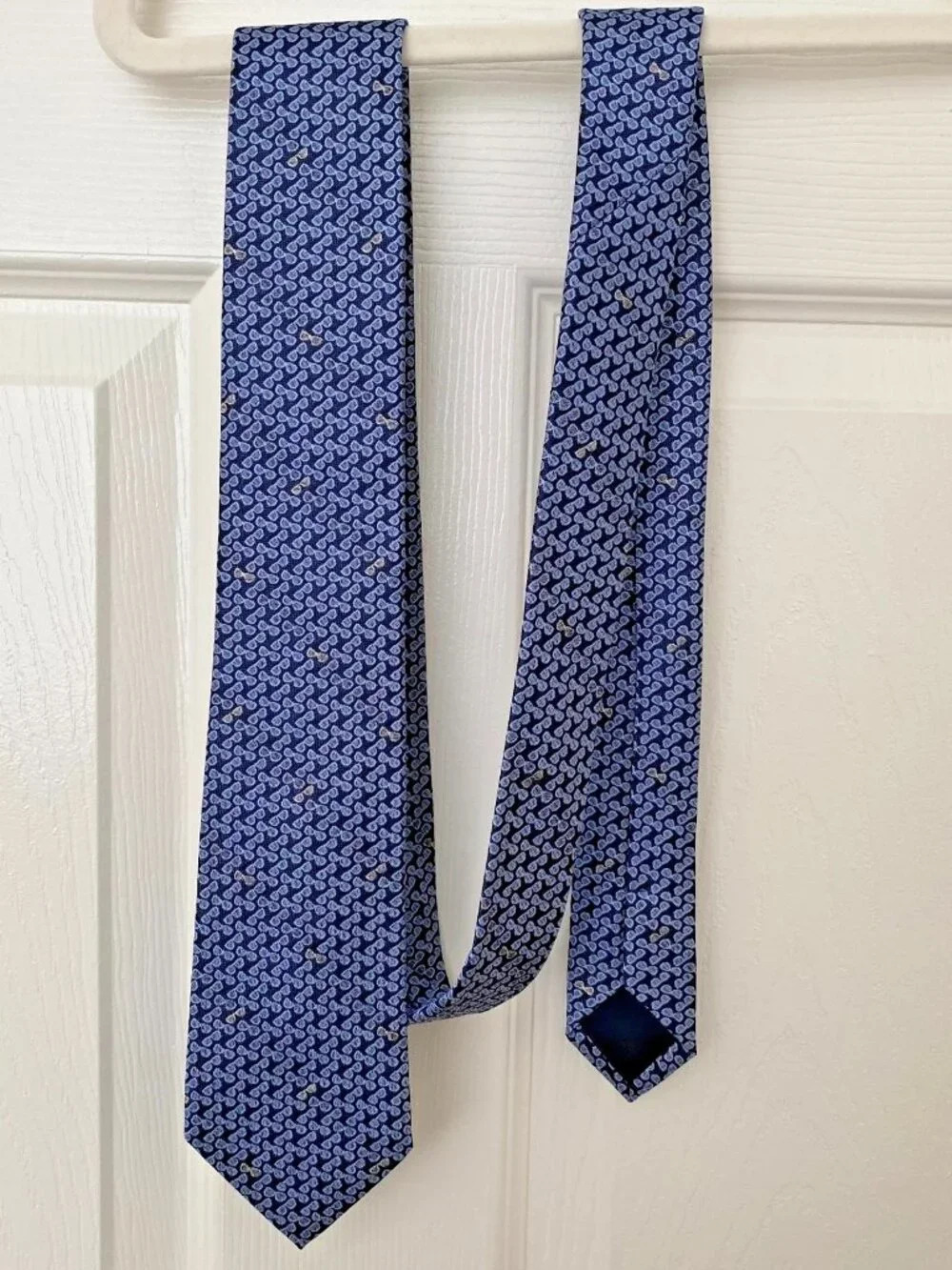 NWT Banana Republic Blue Silk Sunglasses Tie